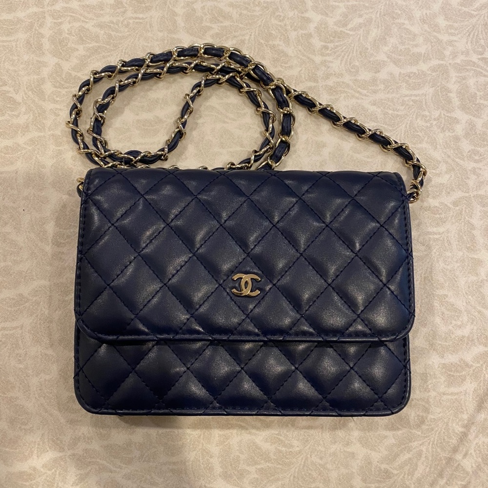 COPY - Chanel quilted small bag